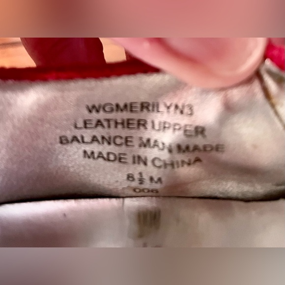 Guess Red Suede Pumps 3.5” Heels - Picture 16 of 16